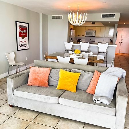 Castle Pavillon 8 Beachfront - Private Beach Access Loft With 2-Story, Pool, Tennis, Free Parking Access Miami Beach Exteriör bild