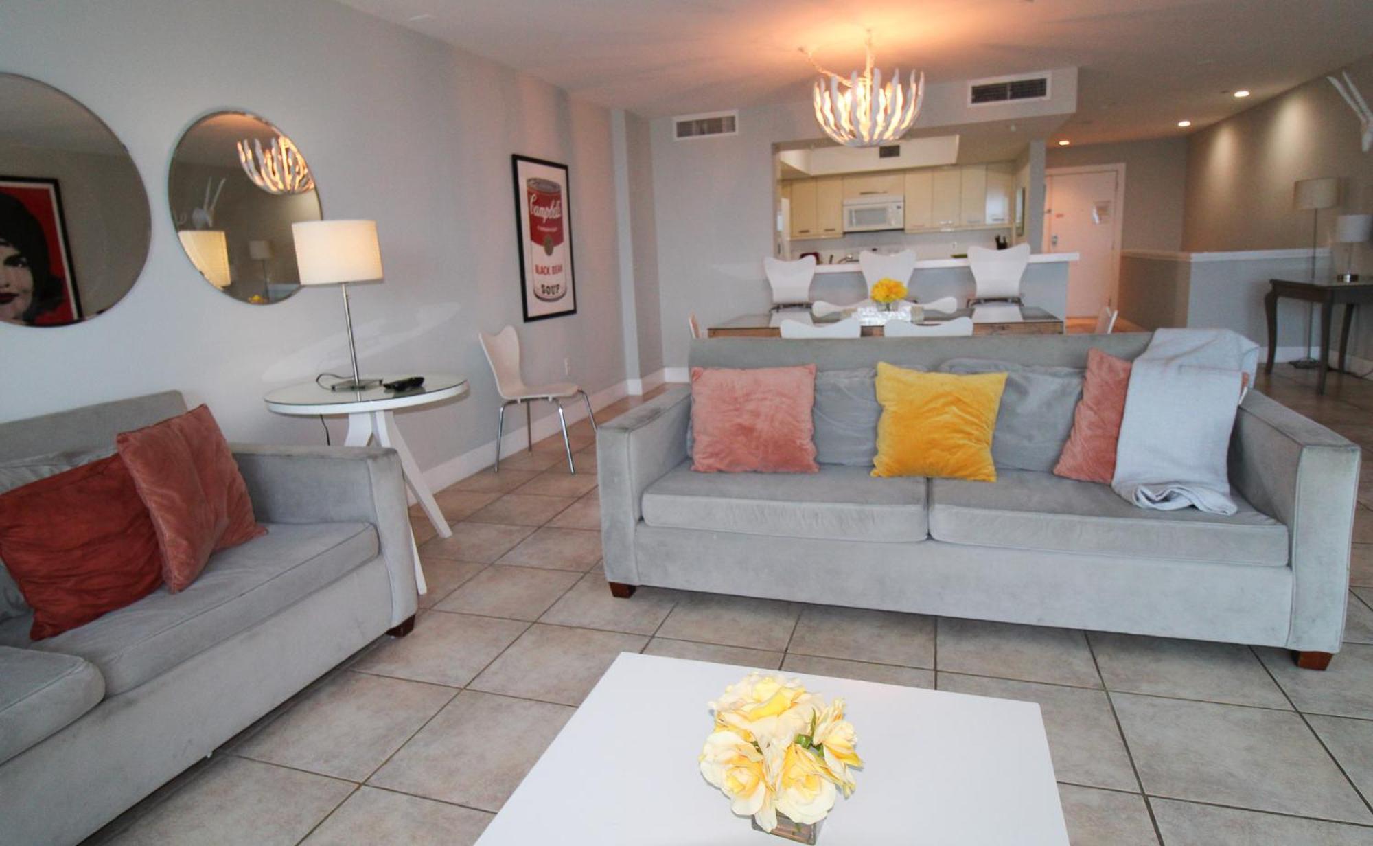 Castle Pavillon 8 Beachfront - Private Beach Access Loft With 2-Story, Pool, Tennis, Free Parking Access Miami Beach Exteriör bild