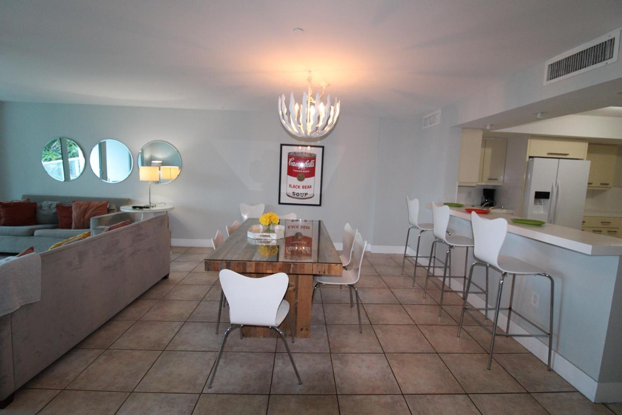 Castle Pavillon 8 Beachfront - Private Beach Access Loft With 2-Story, Pool, Tennis, Free Parking Access Miami Beach Exteriör bild
